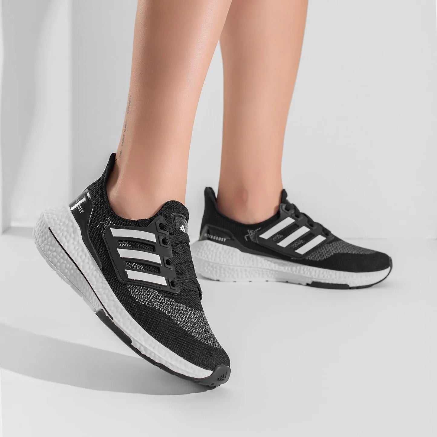 Adds UltraBoost - Preto